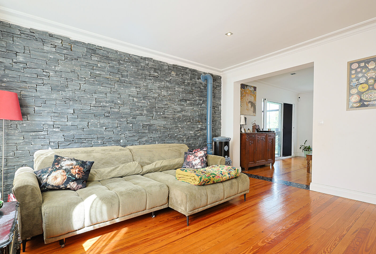 Photo Maison familiale 171 m² avec extension contemporaine, secteur prisé image 5/6