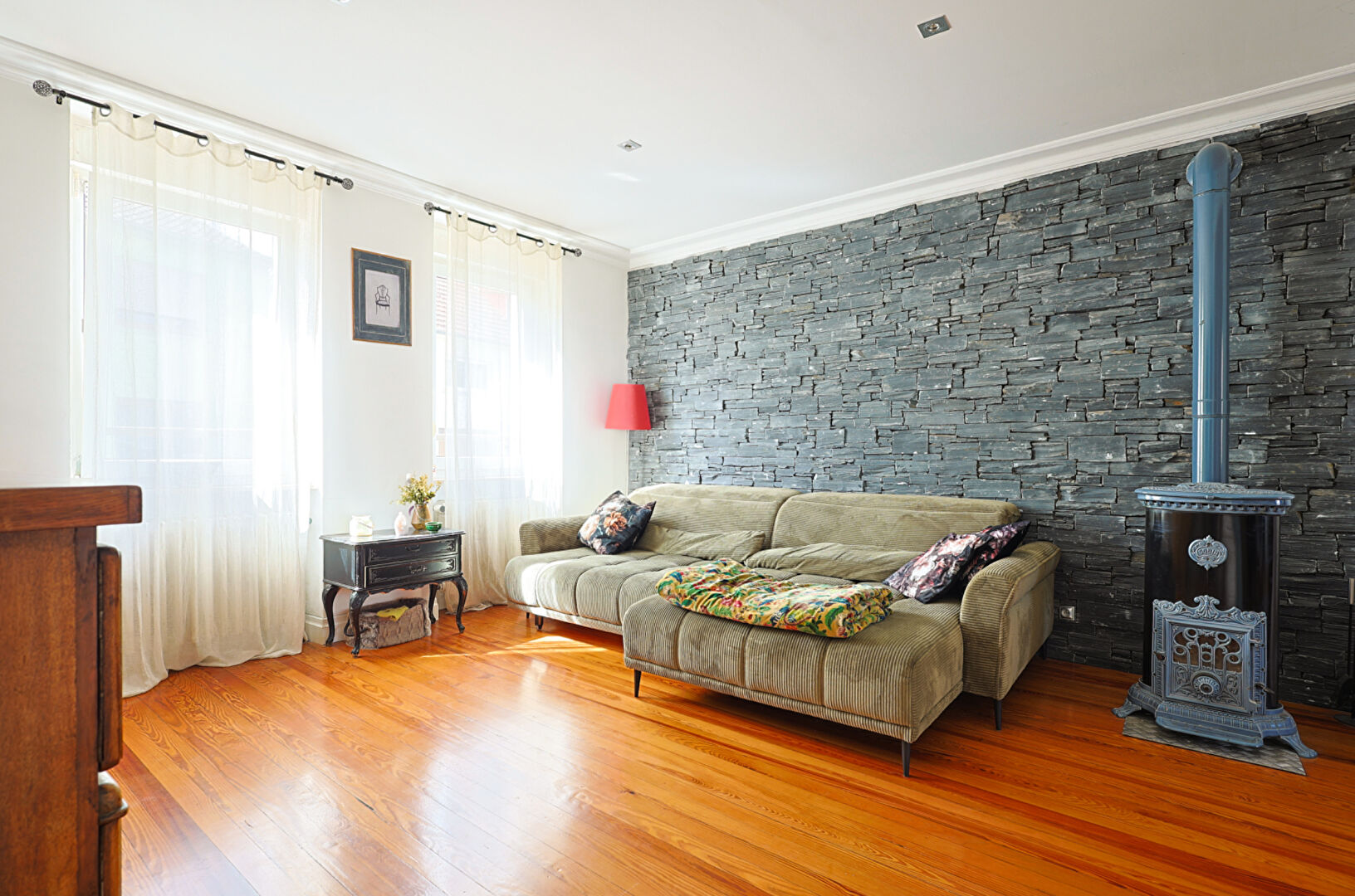 Photo Maison familiale 171 m² avec extension contemporaine, secteur prisé image 6/6