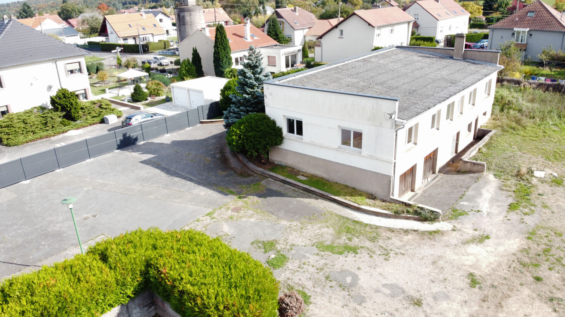 Photo LOCAL COMMERCIAL OU PROFESSIONNEL N°A image 2/6