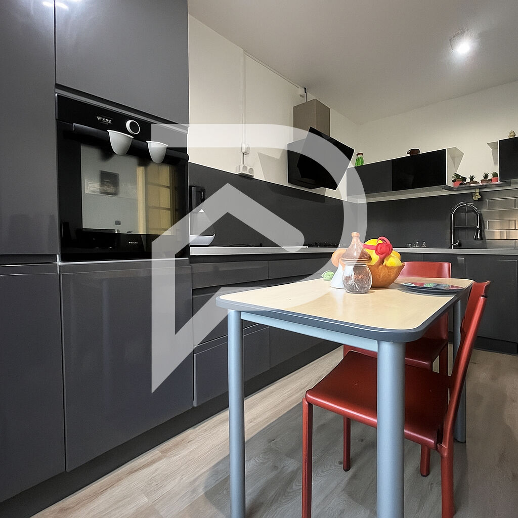 Photo Maison Viry Chatillon 7 pièce(s) 183 m2 image 4/6