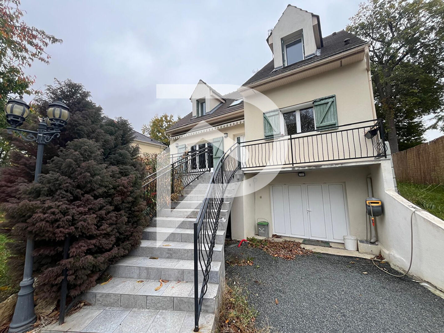 Maison Saint-Vrain 6 pièces 130 m2