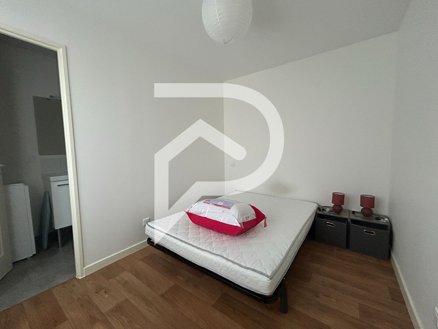 Photo Appartement petit T2 en location image 3/6