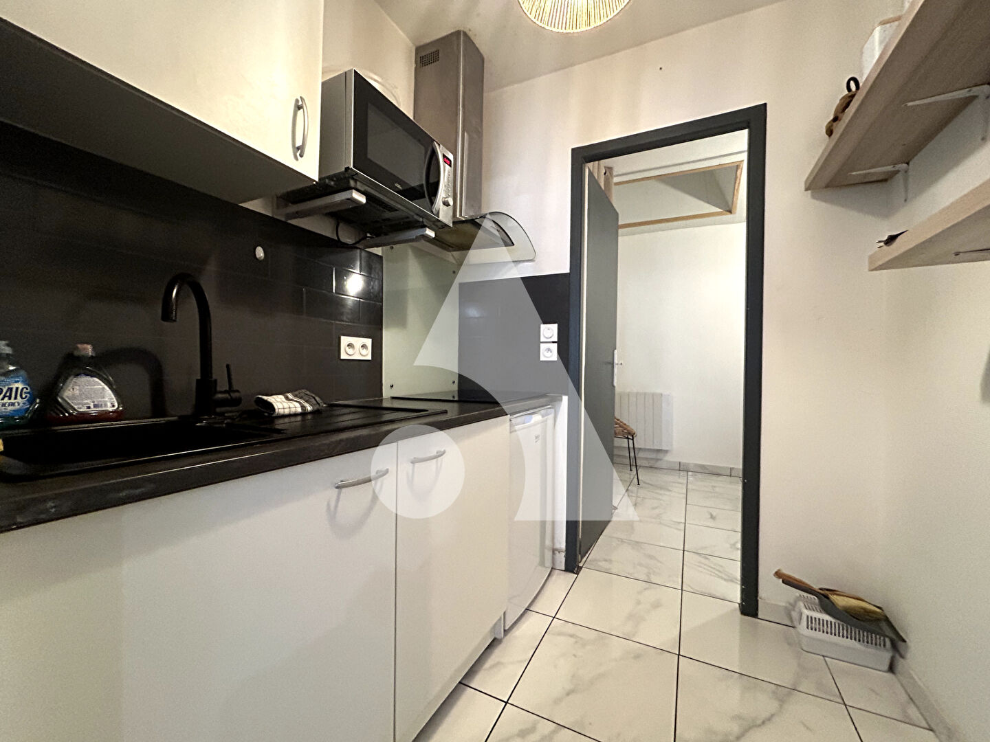 Photo IMMEUBLE CENTRE VILLE 90 m2 NIORT image 3/6