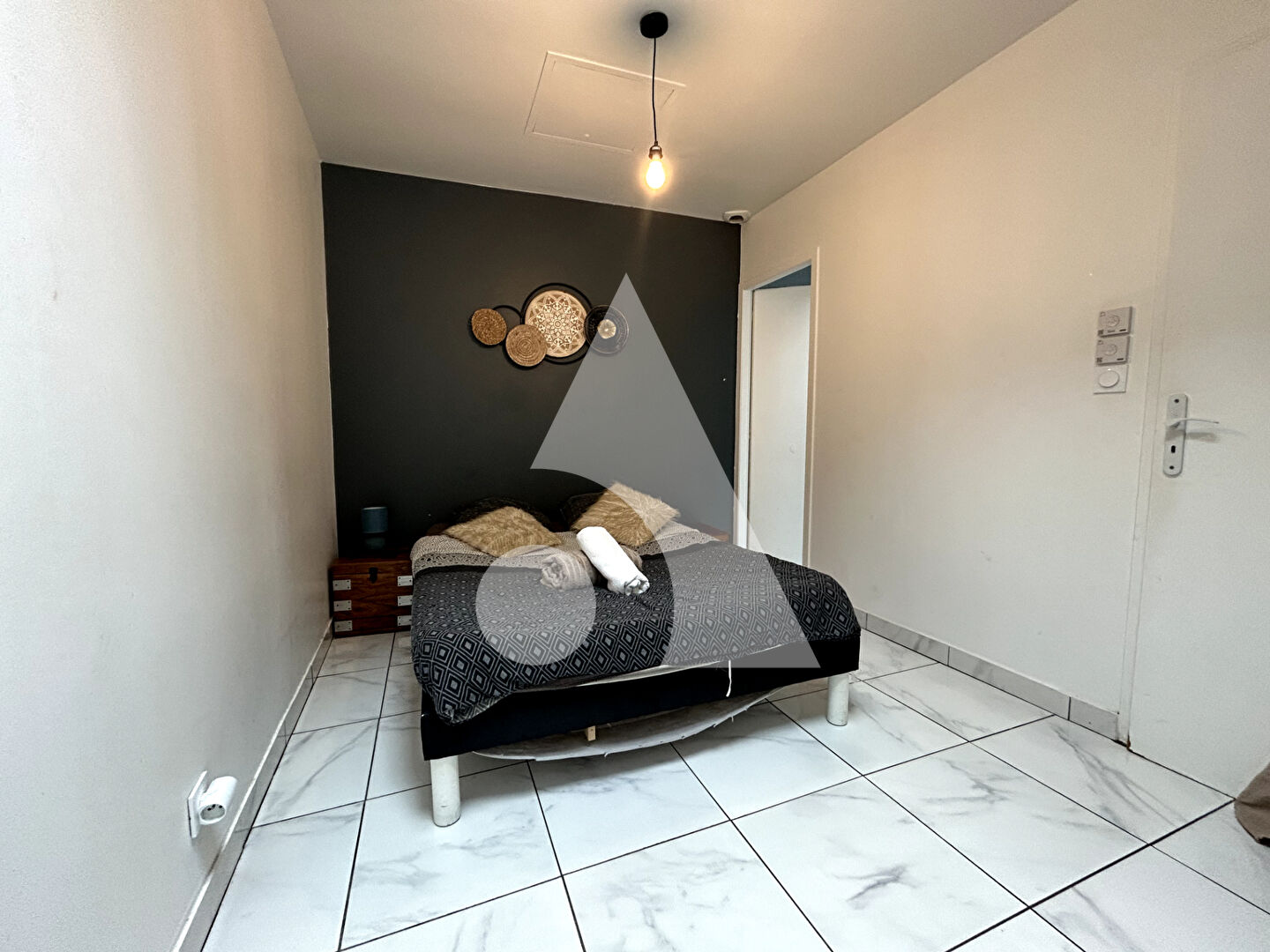 Photo IMMEUBLE CENTRE VILLE 90 m2 NIORT image 5/6