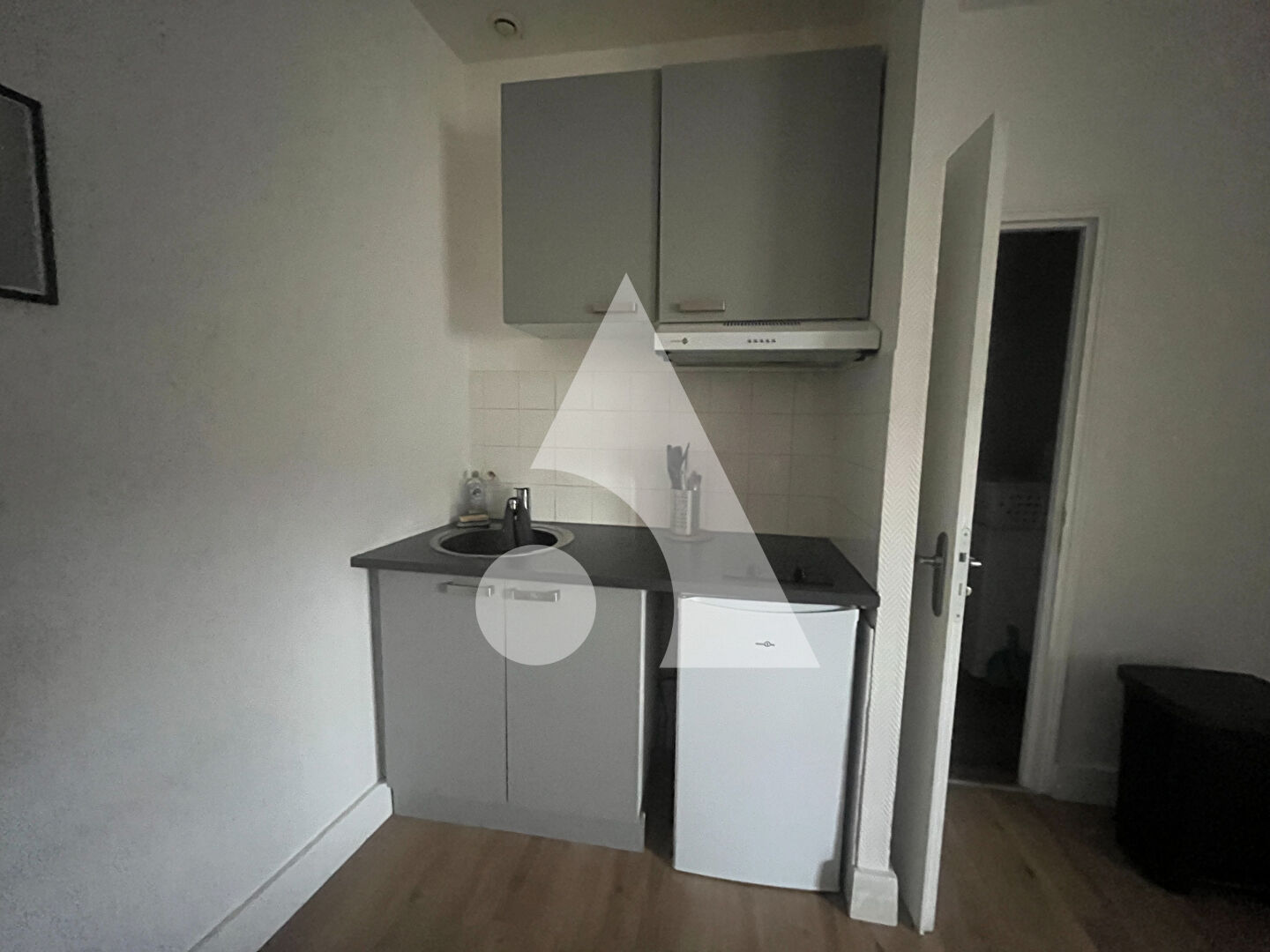 Photo Appartement T2  meublé en hyper centre ville de Niort image 5/6