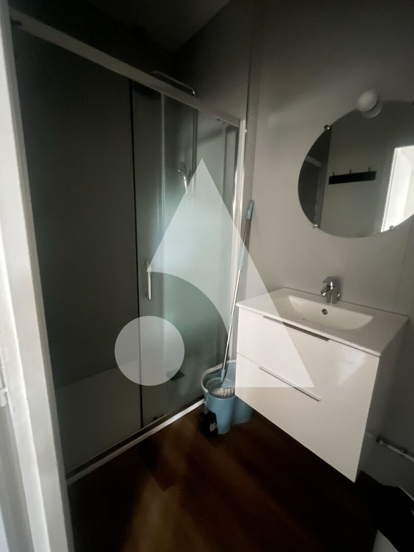 Photo Appartement T2  meublé en hyper centre ville de Niort image 6/6