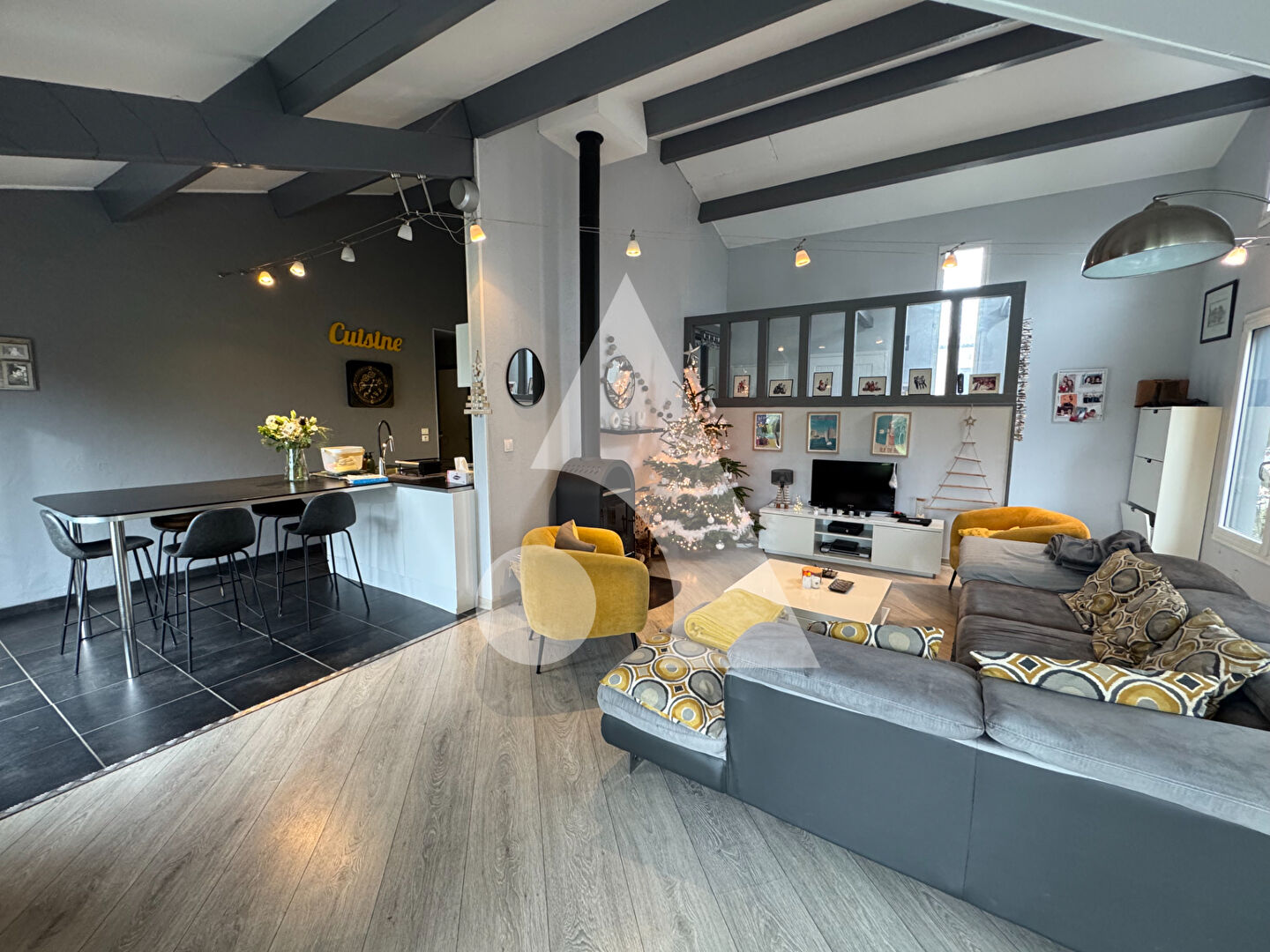 Photo Maison La Creche 6 pièce(s) 143 m2 image 1/6