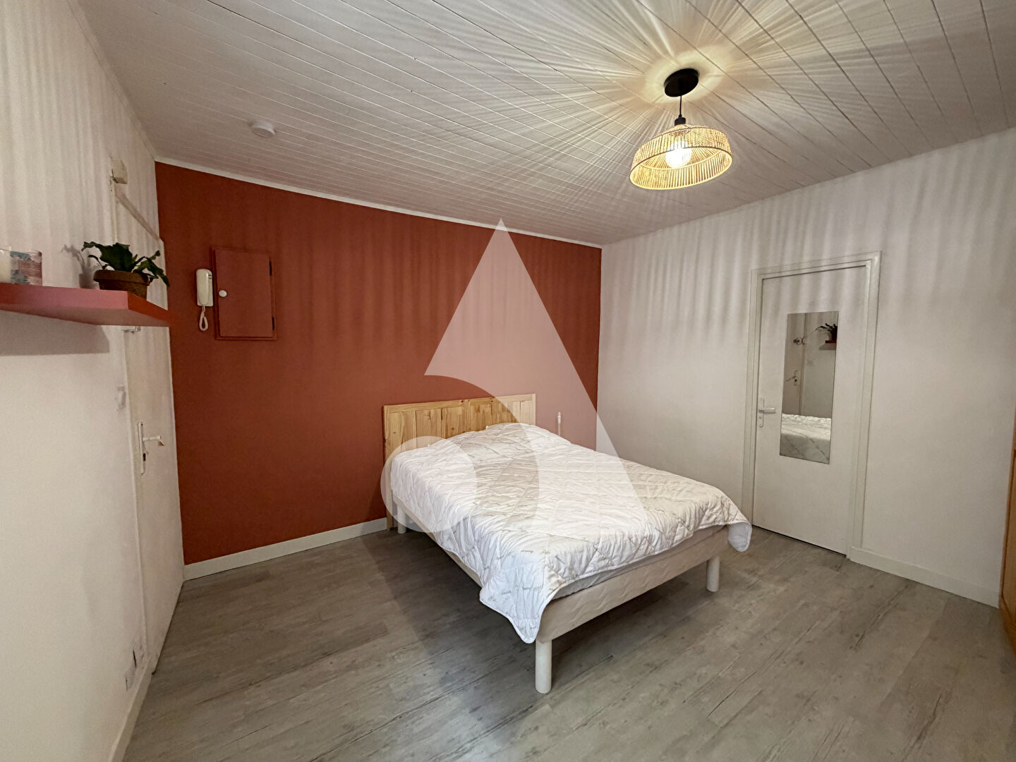 Agence immobilière de Sixième Avenue La Rochelle Nord