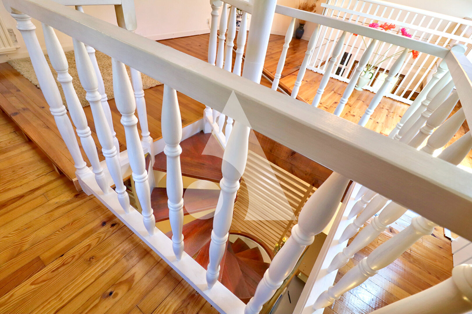 Photo VILLA AU CALME SANS VIS A VIS AVEC PISCINE AU COEUR DE SON PARC ARBORE AVEC FORAGE ET EAU DE VILLE image 5/6