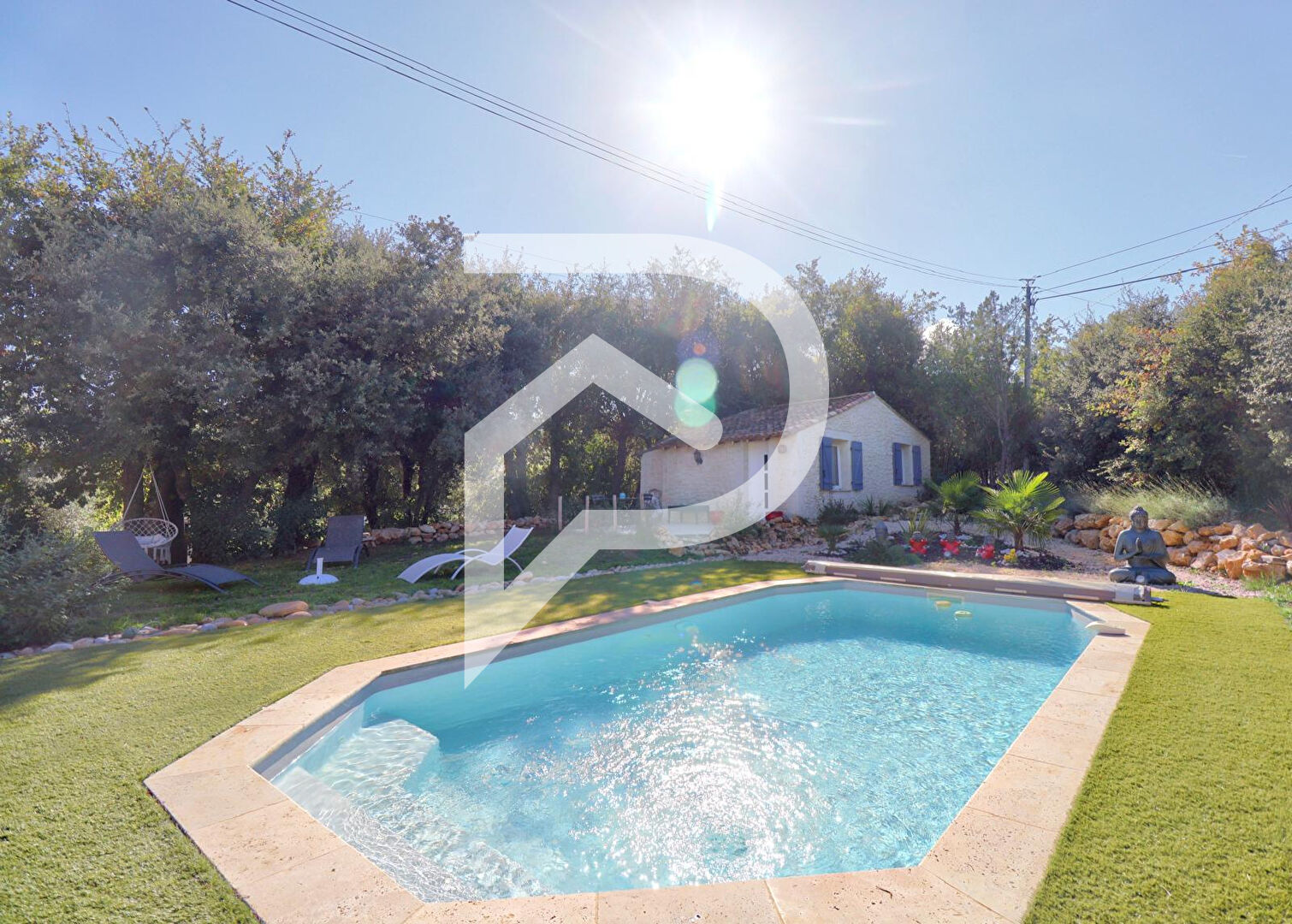 Photo VILLA SAINT JULIEN SUR 1542M2 DE TERRAIN AVEC PISCINE CHAUFFÉE, APPARTEMENT GARAGE ET DÉPENDANCE image 4/6