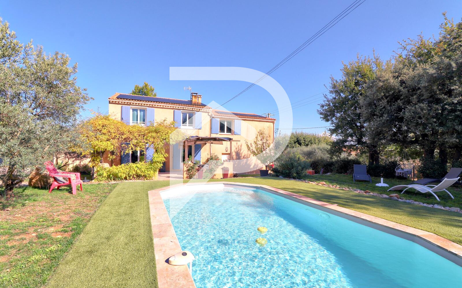 Photo VILLA SAINT JULIEN SUR 1542M2 DE TERRAIN AVEC PISCINE CHAUFFÉE, APPARTEMENT GARAGE ET DÉPENDANCE image 6/6