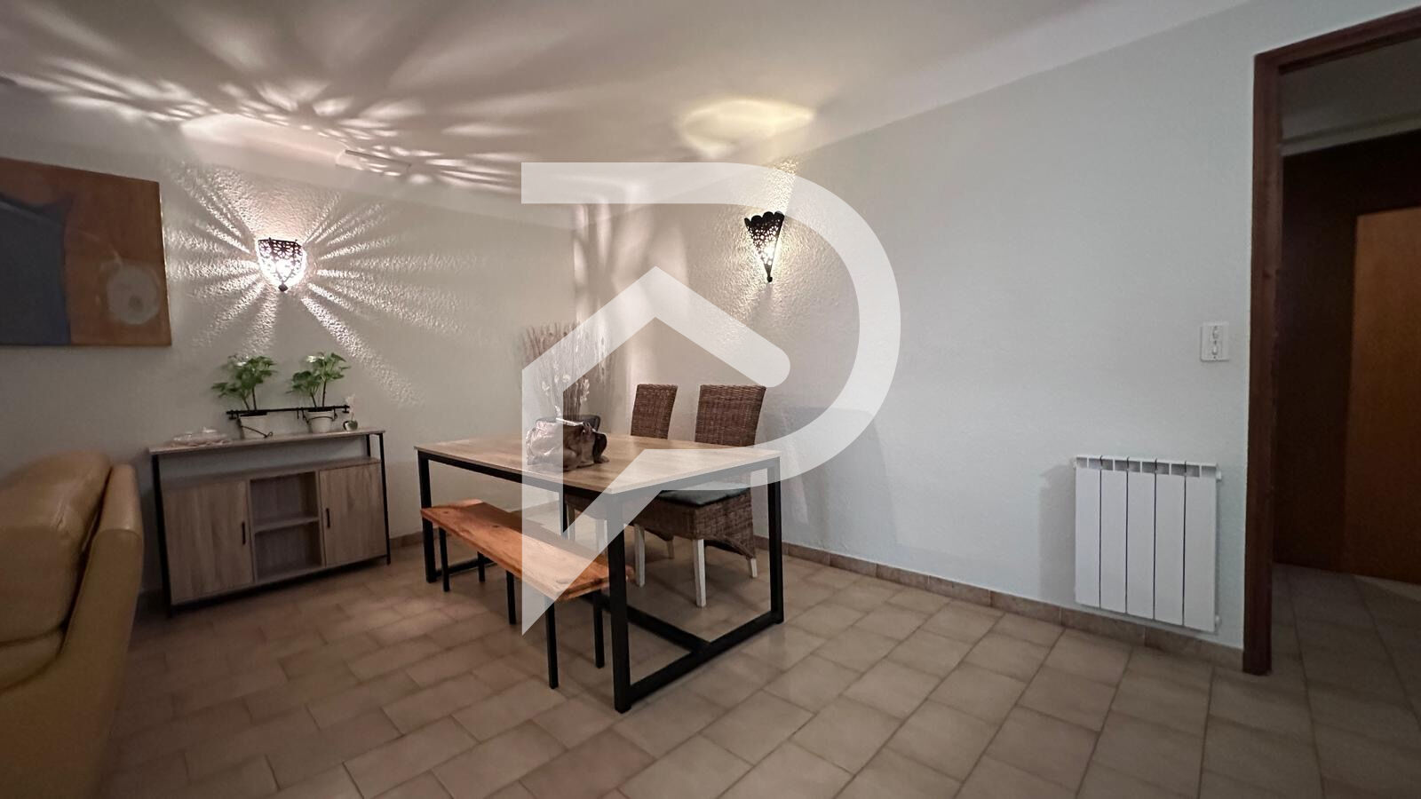 Photo REZ DE CHAUSSEE DE VILLA TYPE 2 MEUBLE AVEC JARDIN PRIVATIF ET TERRASSE image 5/6