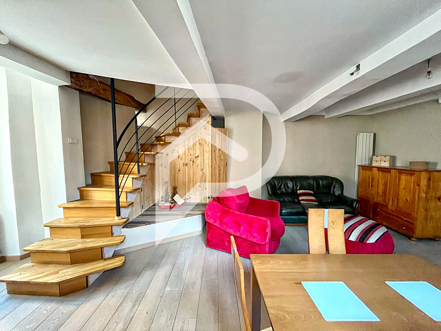 Photo MAISON  DE VILLAGE TYPE 4 AVEC CAVE AU COEUR DU VILLAGE DE VINON SUR VERDON image 1/6