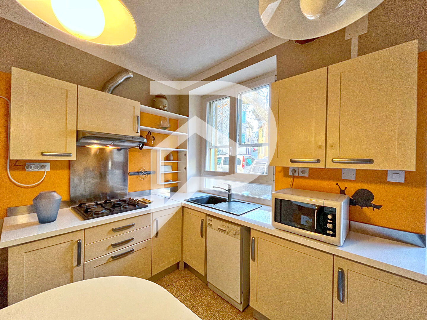 Photo MAISON  DE VILLAGE TYPE 4 AVEC CAVE AU COEUR DU VILLAGE DE VINON SUR VERDON image 5/6