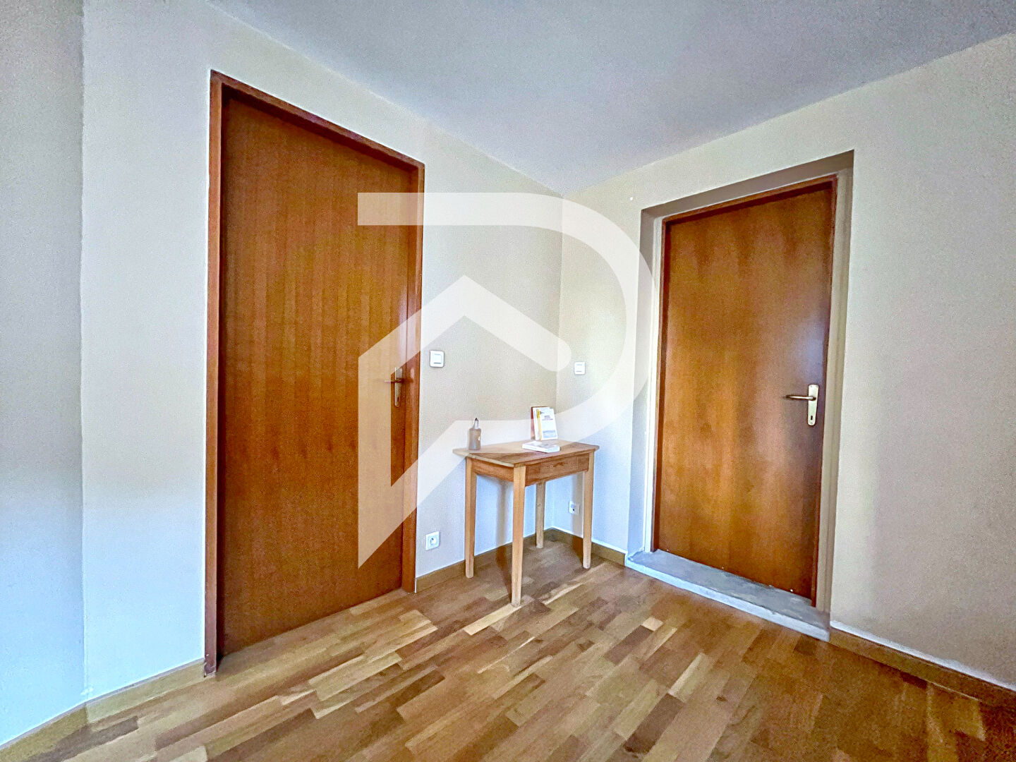 Photo MAISON  DE VILLAGE TYPE 4 AVEC CAVE AU COEUR DU VILLAGE DE VINON SUR VERDON image 6/6