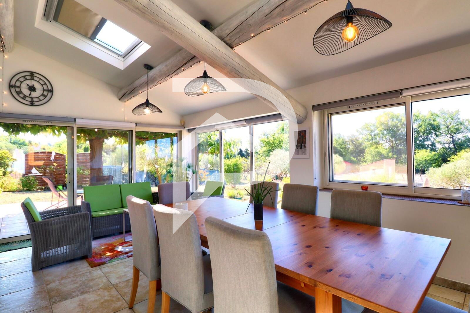 Photo VILLA T6 AU CALME AVEC PISCINE GARAGE VÉRANDA ET JARDIN DE 3000M2 image 4/6