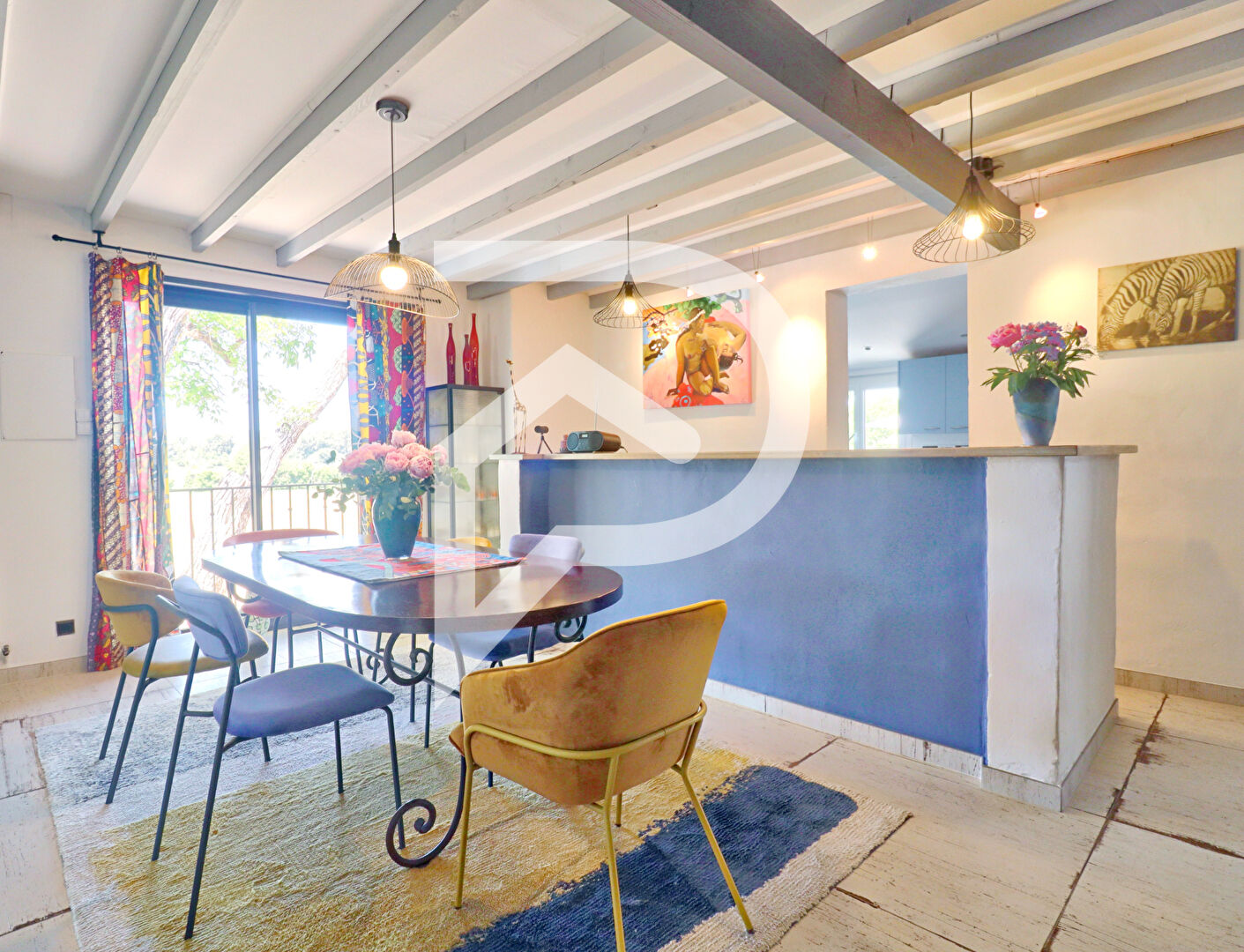 Photo VILLA TYPE 5 LUMINEUSE AVEC PISCINE JARDIN  ANNEXE ET VUE IMPRENABLE A SAINT MAIME image 6/6