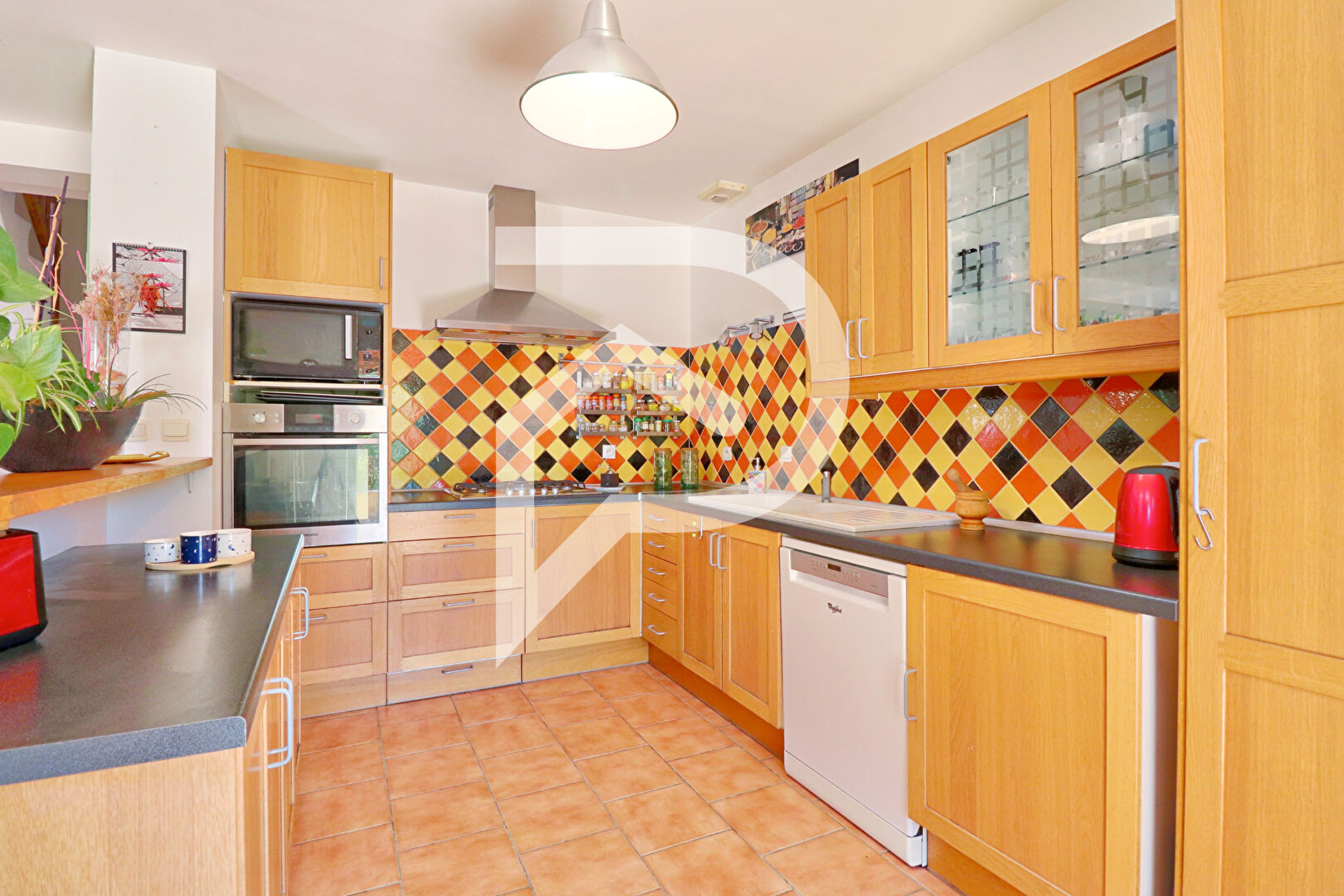 Photo VILLA TYPE 5 LUMINEUSE SANS VIS A VIS AVEC JARDIN ARBORE ET GARAGE image 4/6