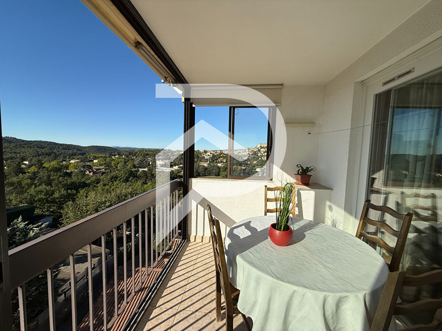 APPARTEMENT T2 51M2 LUMINEUX AU CALME AVEC BALCON SUPERBE VUE PARKING