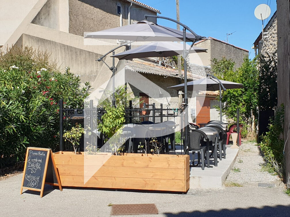 FOND DE COMMERCE RESTAURATION PIZZERIA AVEC TERRASSE RESERVE ET APPARTEMENT