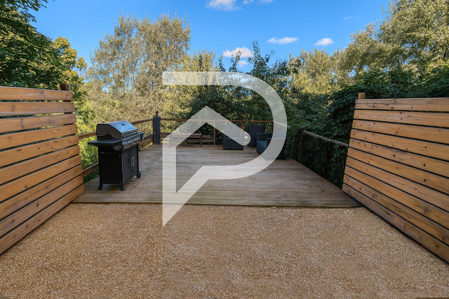 MAISON DE VILLAGE RENOVEE AVEC EXTERIEUR ET CAVE VOUTEE A SAINT PAUL LES DURANCE