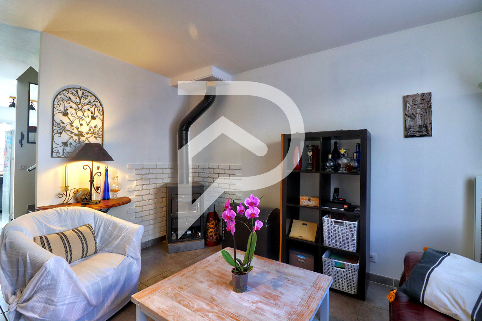 Photo MAISON RÉCENTE AVEC GARAGE TERRASSE ET EXTÉRIEUR image 5/6