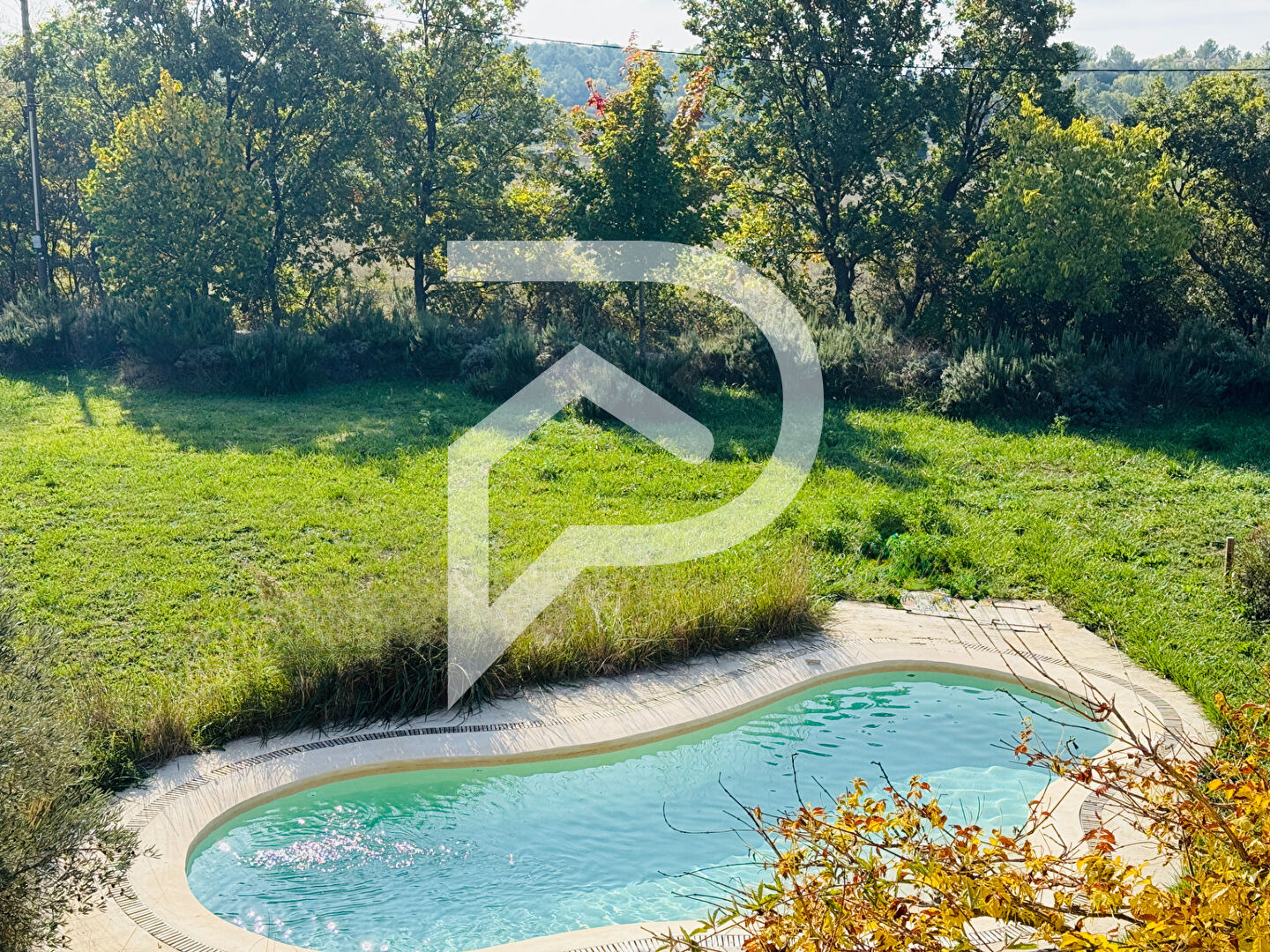 VILLA 130m2  TYPE 4 JARDIN GARAGE, PISCINE LA VERDIERE