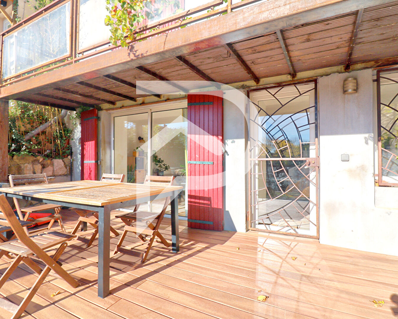 MAISON DE VILLAGE TYPE 5 DE 166M2 RENOVEE AVEC JARDIN -LA BRILLANNE