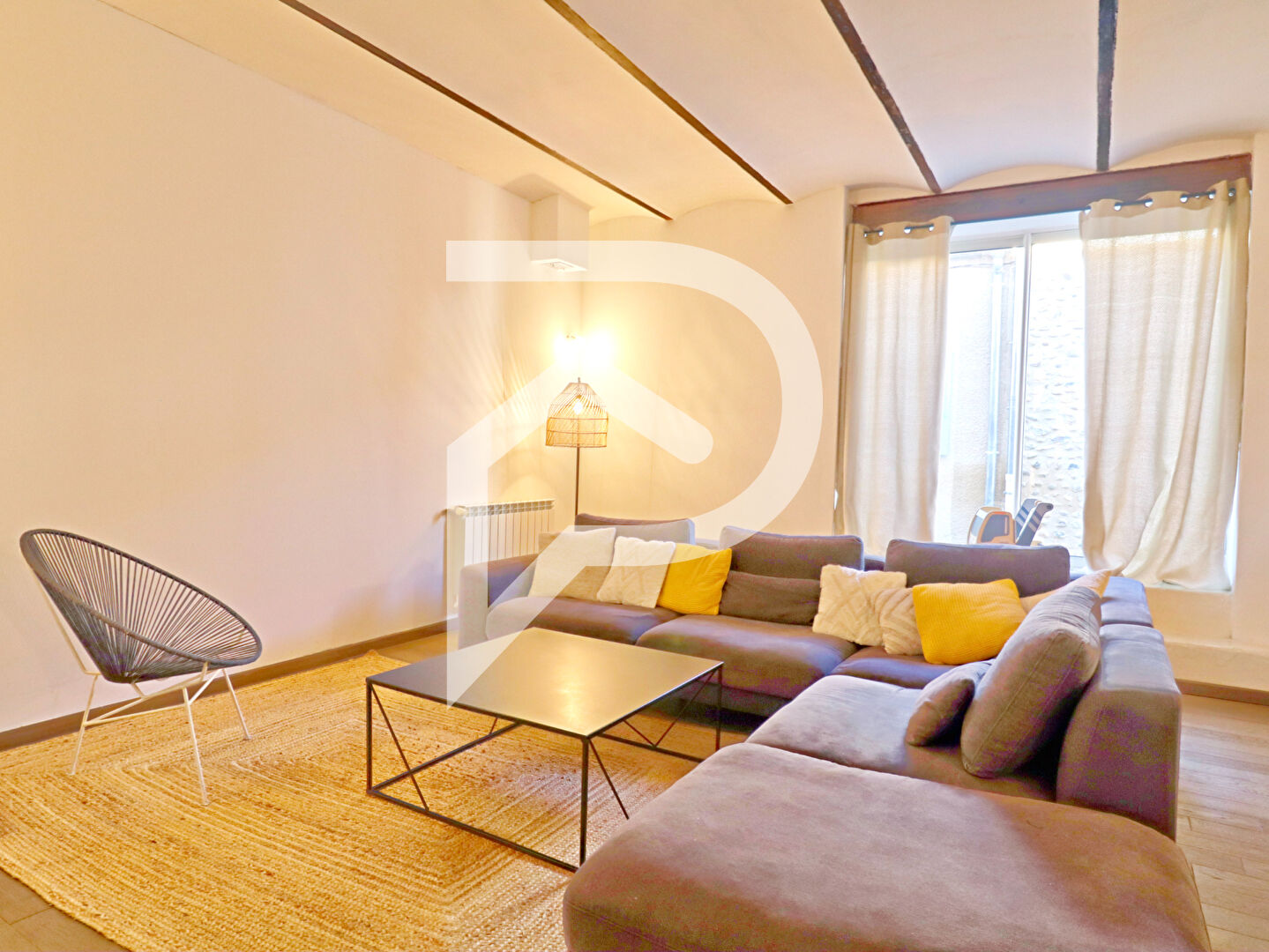 Photo MAISON DE VILLAGE TYPE 5 DE 166M2 RENOVEE AVEC JARDIN -LA BRILLANNE image 2/6