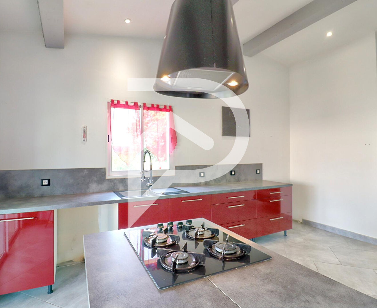 Photo APPARTEMENT T3 AVEC PISCINE, TERRASSE, JARDIN PRIVATIF, CLIMATISATION A RIANS image 4/6