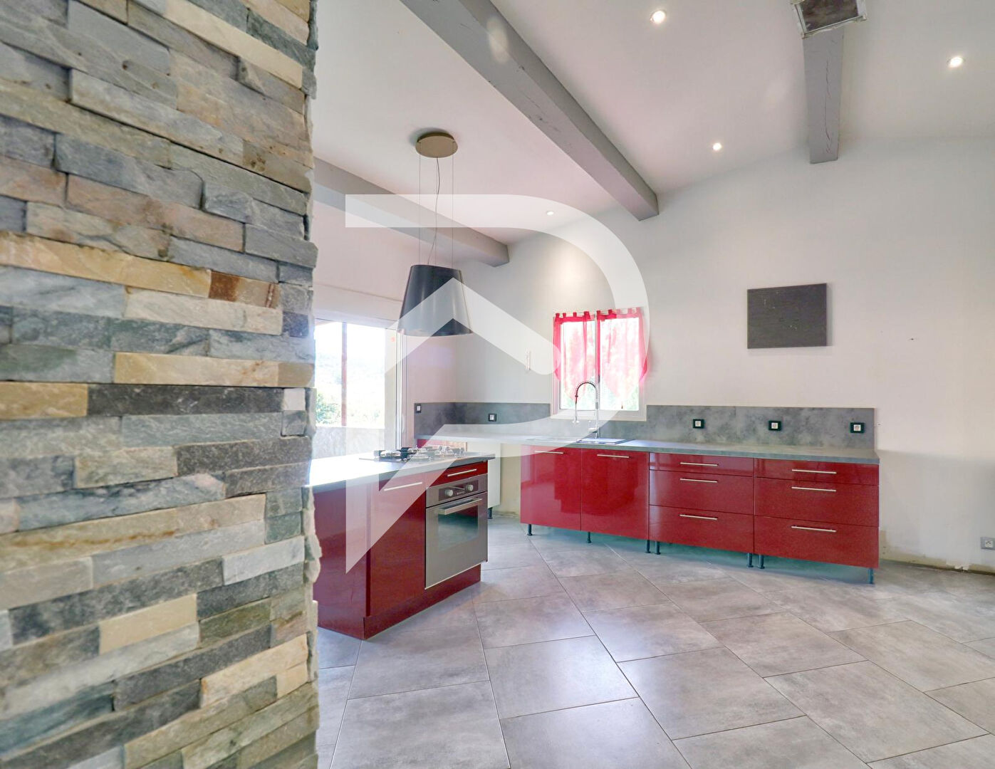 Photo APPARTEMENT T3 AVEC PISCINE, TERRASSE, JARDIN PRIVATIF, CLIMATISATION A RIANS image 5/6