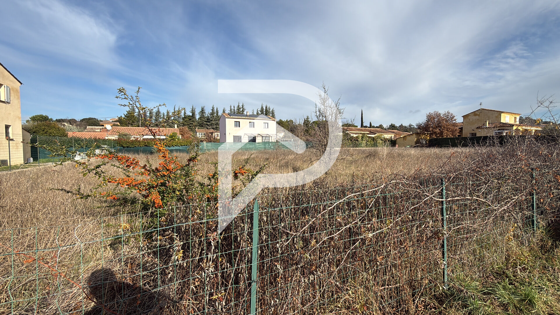 Photo TERRAIN CONSTRUCTIBLE DE 870 M2 LUMINEUX EXPOSE SUD A VINON SUR VERDON image 3/5