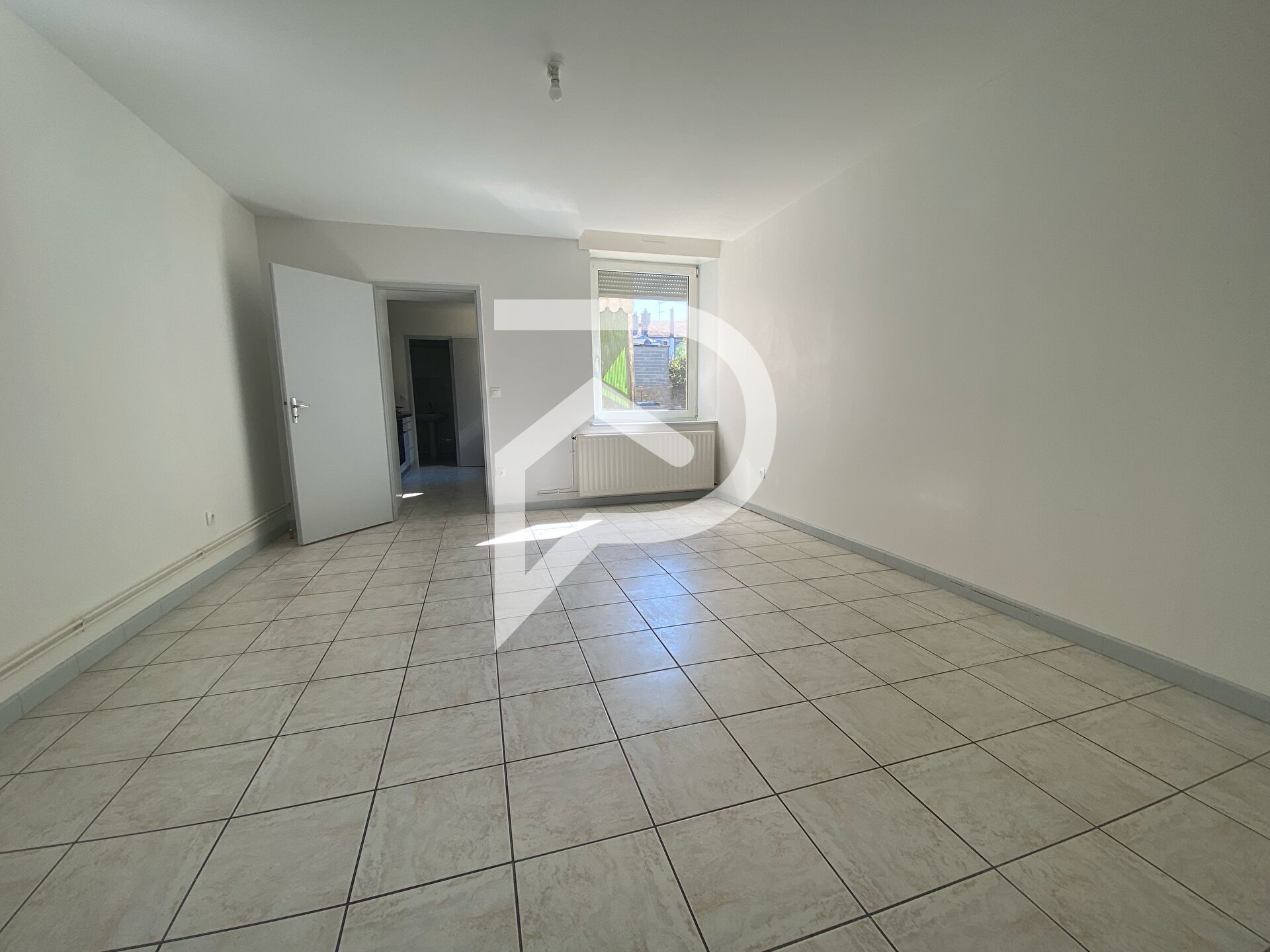 LOCATION d'un appartement de 2 pièces (53 m²) à LUNEVILLE