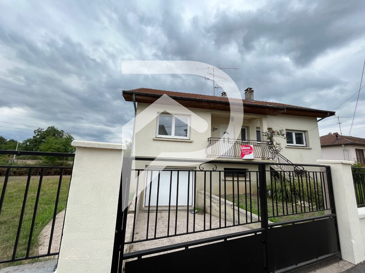 Photo Maison F4 à louer à SAINT CLEMENT image 1/6