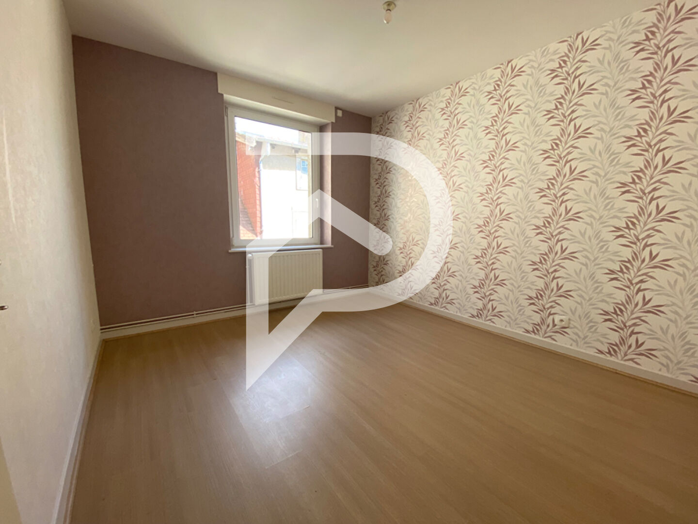 Photo À LOUER : SPACIEUX APPARTEMENT 4 PIÈCES À LUNÉVILLE (d'environ 110,11 m²) - Réf. LGJJ219 image 5/6