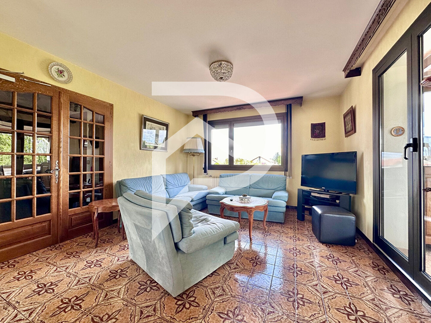 Photo HERIMENIL : spacieuse maison d'environ 208 m2. image 3/6