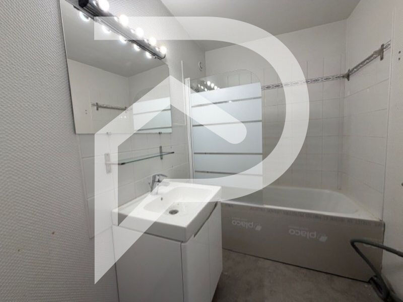 Photo Appartement Luneville 3 pièce(s) 60.71 m2 image 4/5