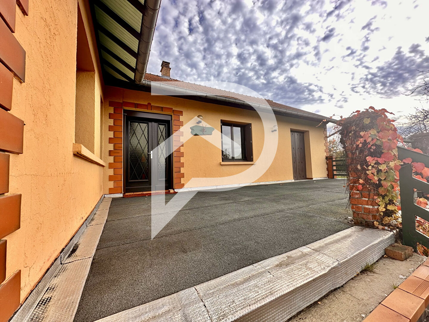 Photo Maison Einville Au Jard 6 pièce(s) 210 m2 image 5/6