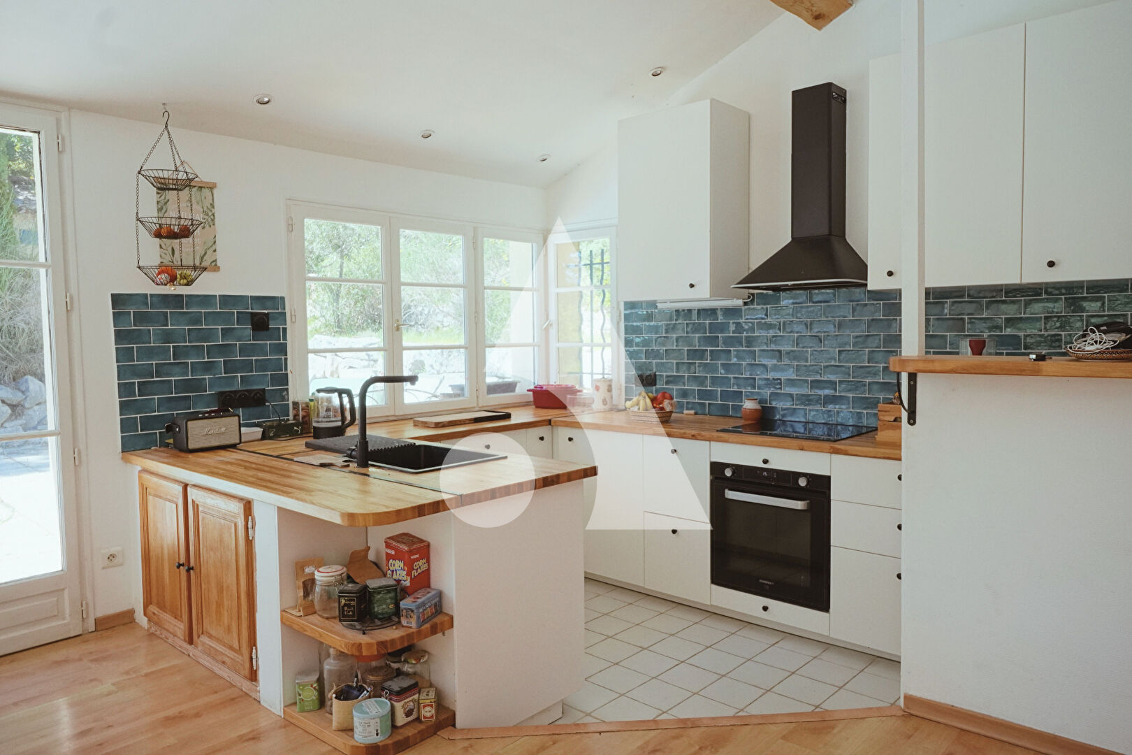 Photo Belcodene, villa 6 pièces 140 m2 sur 1800m2. image 5/6