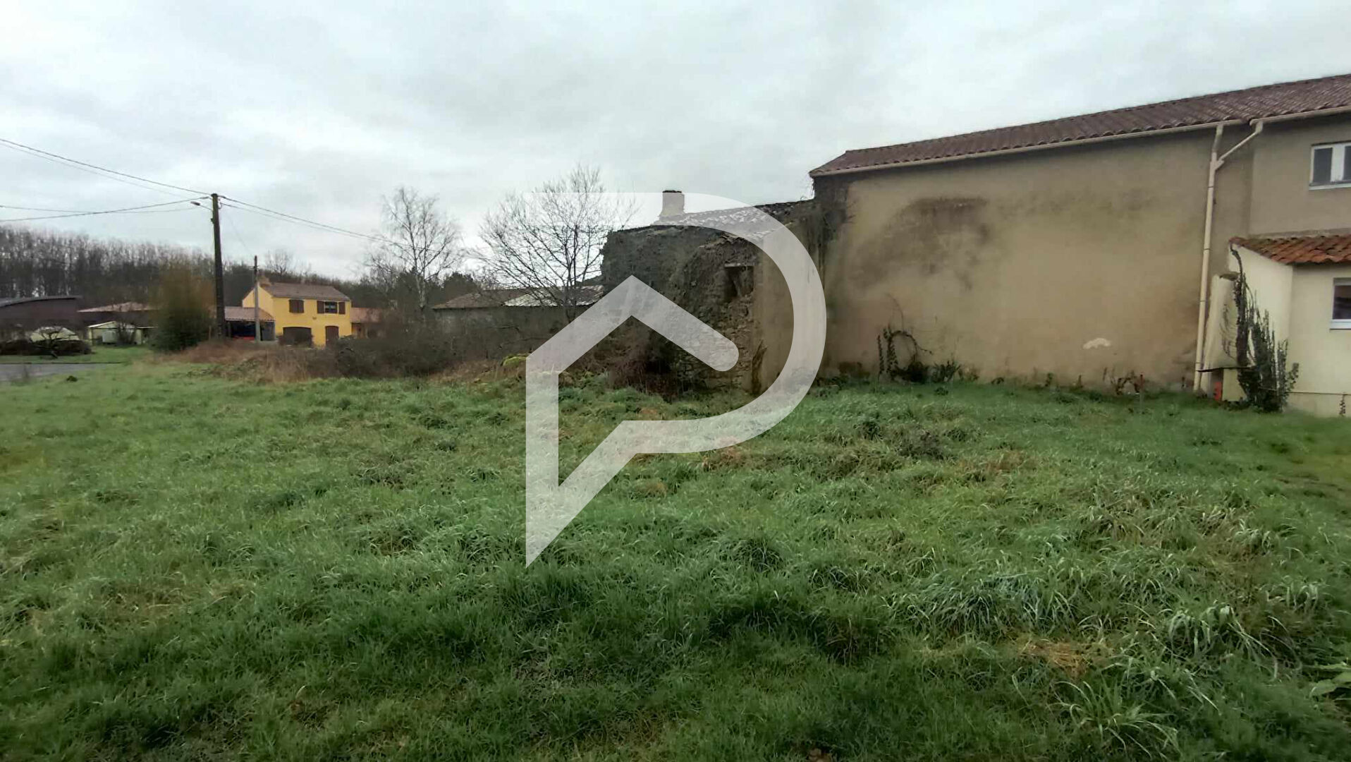 Photo Terrain Landeronde 327 m2 image 6/6