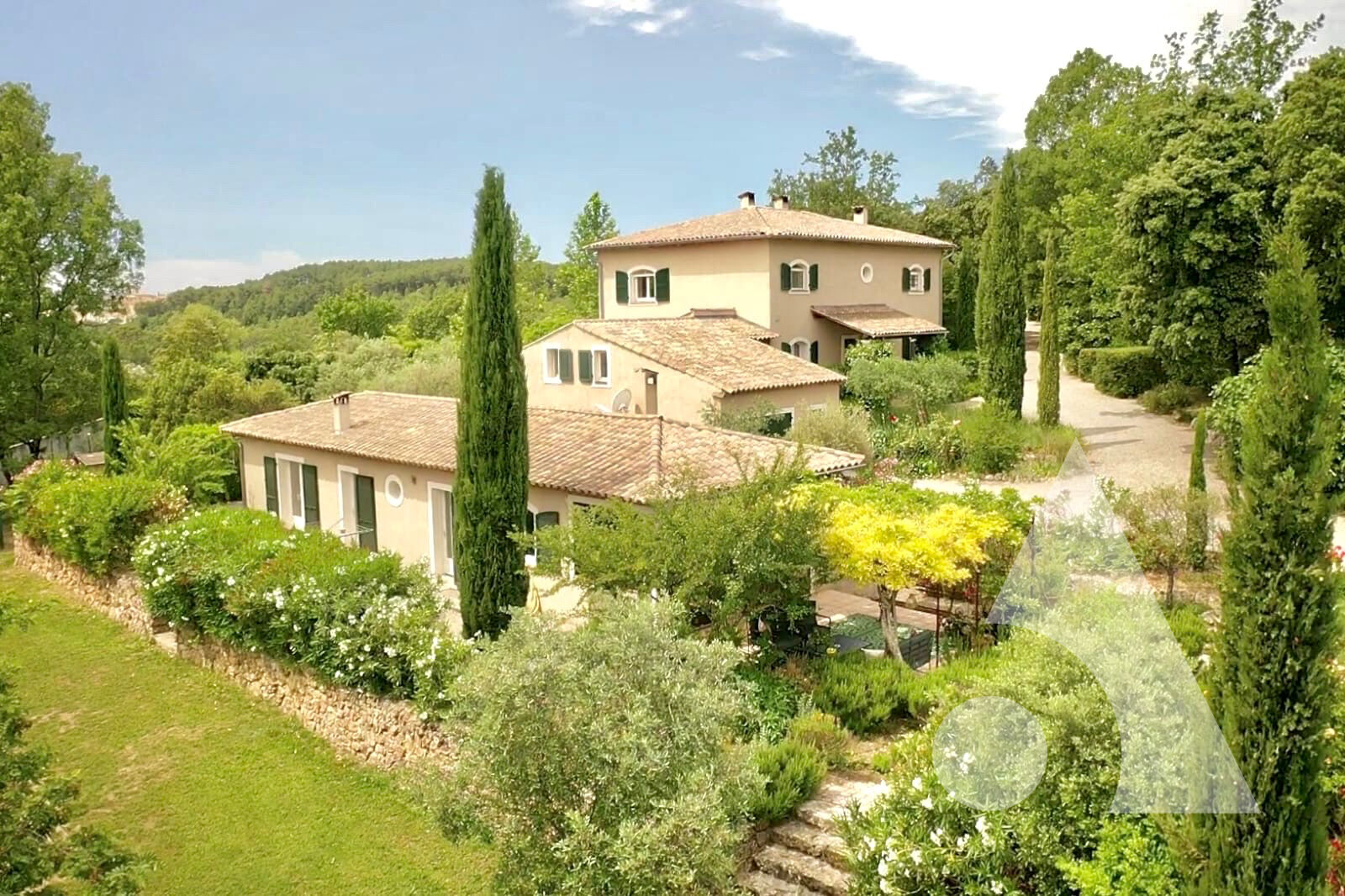 Agence immobilière de Stéphane Plaza Immobilier Salernes