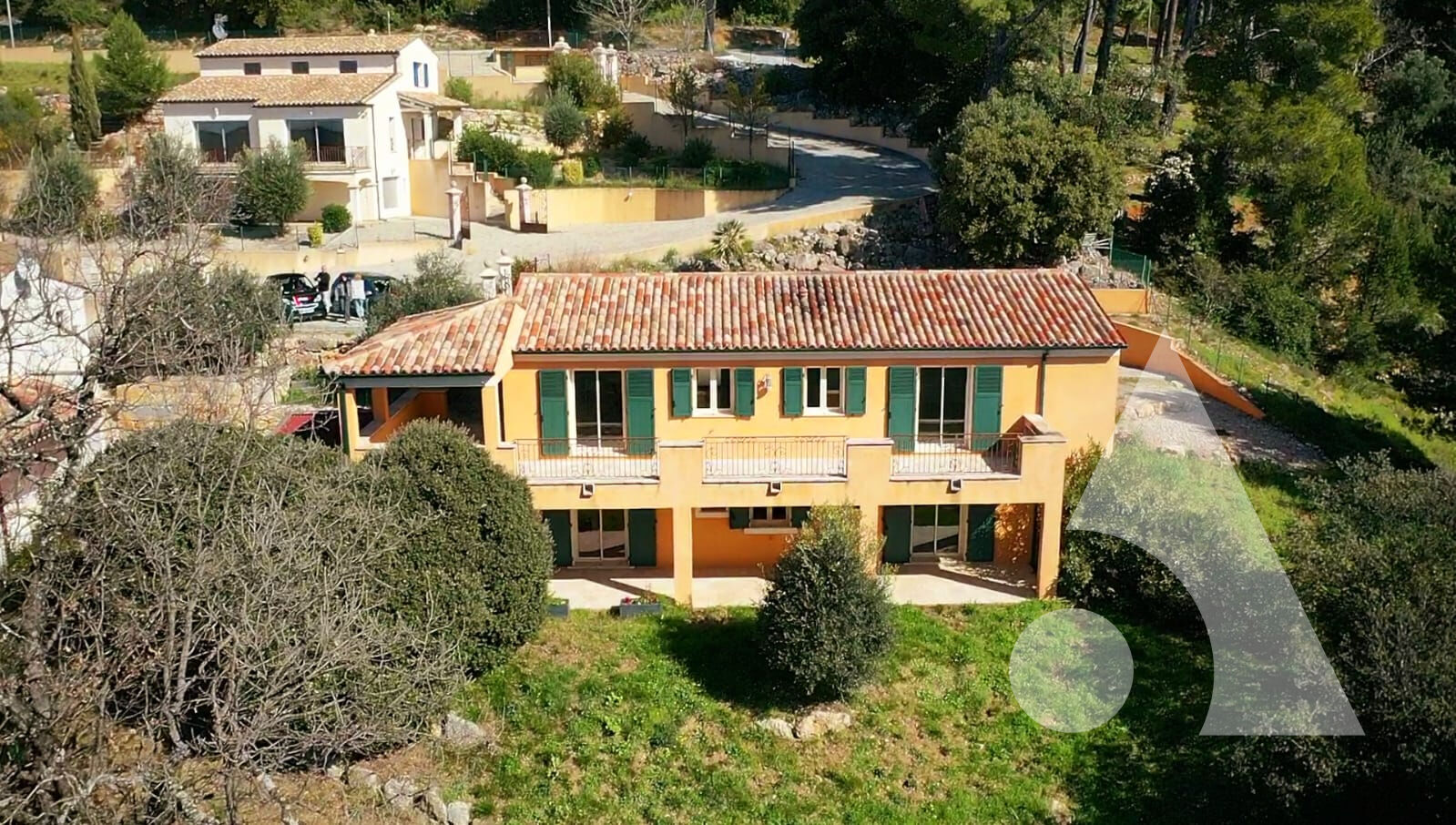 Villa de 205 m² sur 1.069m² de terrain dans un domaine clos