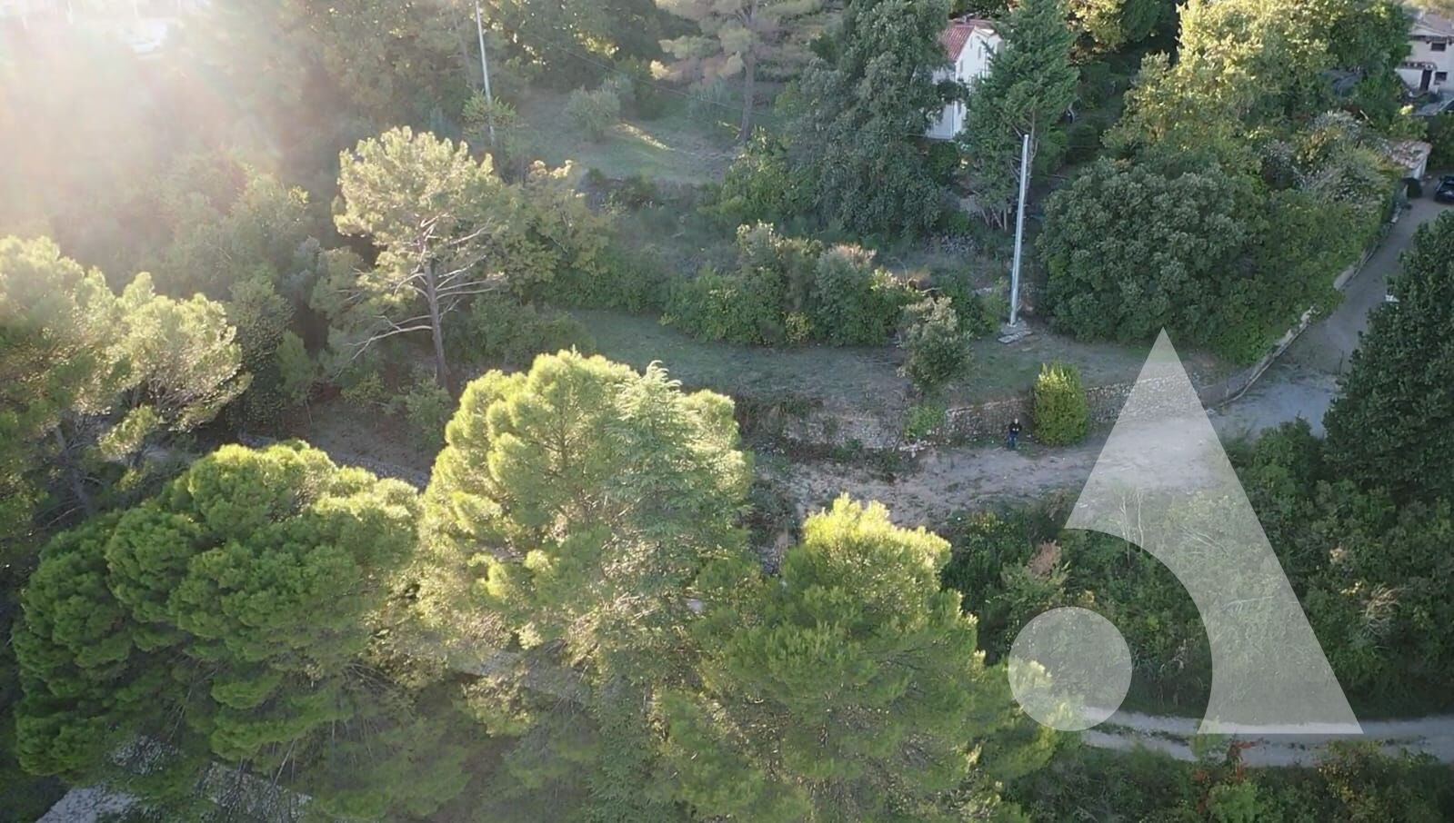 Photo Terrain Draguignan col de l'ange de 1.224m² LOT B, pour une maison de 183,6 m², viabilités en bordures. image 3/6