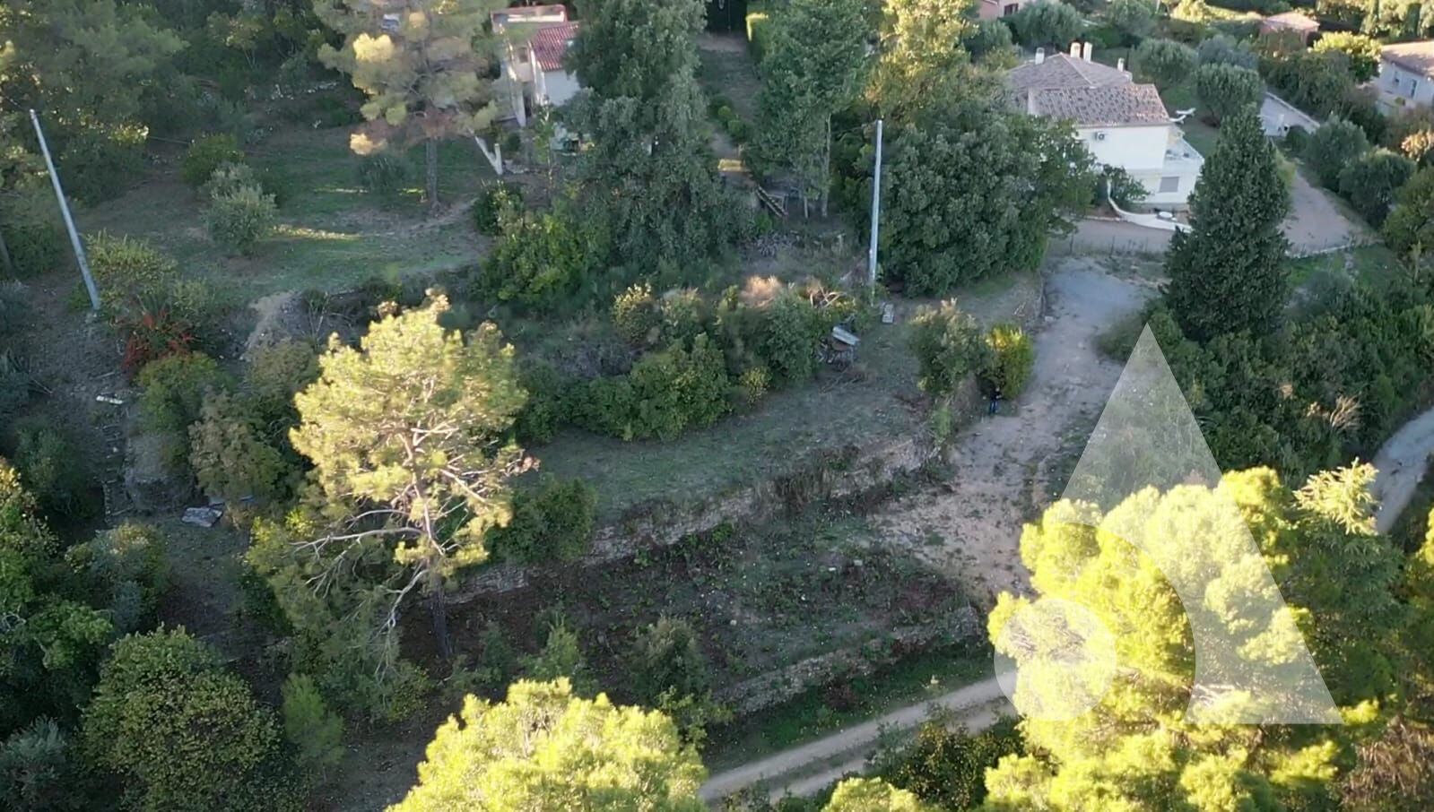 Photo Terrain Draguignan col de l'ange de 1.224m² LOT B, pour une maison de 183,6 m², viabilités en bordures. image 4/6