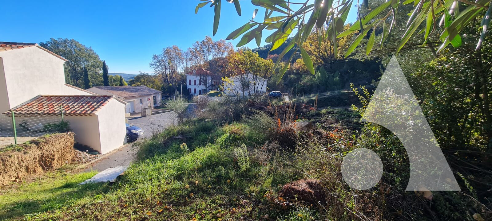 Photo Terrain viabilisé à Draguignan , col de l'ange de 806 m² LOT 3, pour une maison de 120,9 m², image 2/6