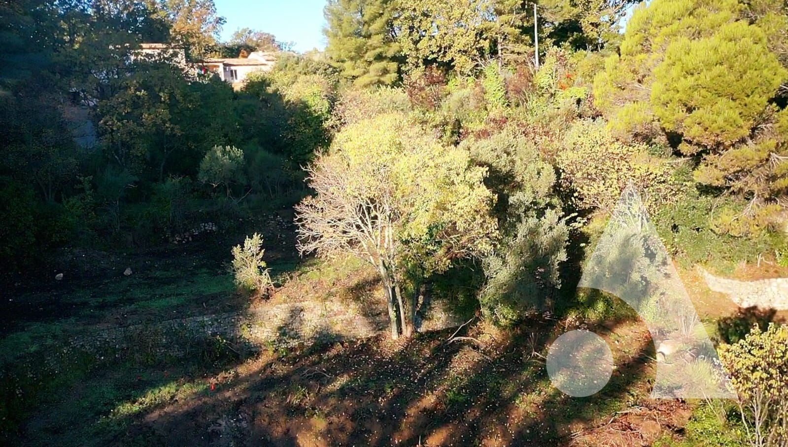 Photo Terrain viabilisé à Draguignan , col de l'ange de 806 m² LOT 3, pour une maison de 120,9 m², image 3/6