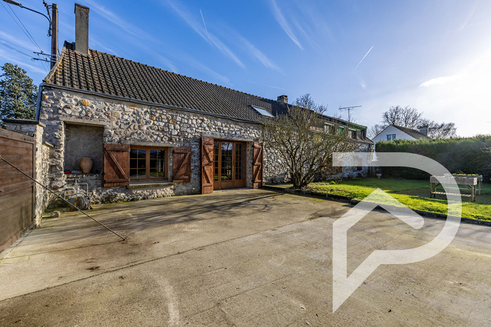 Maison PEROY LES GOMBRIES 5 pièce(s) 178 m2