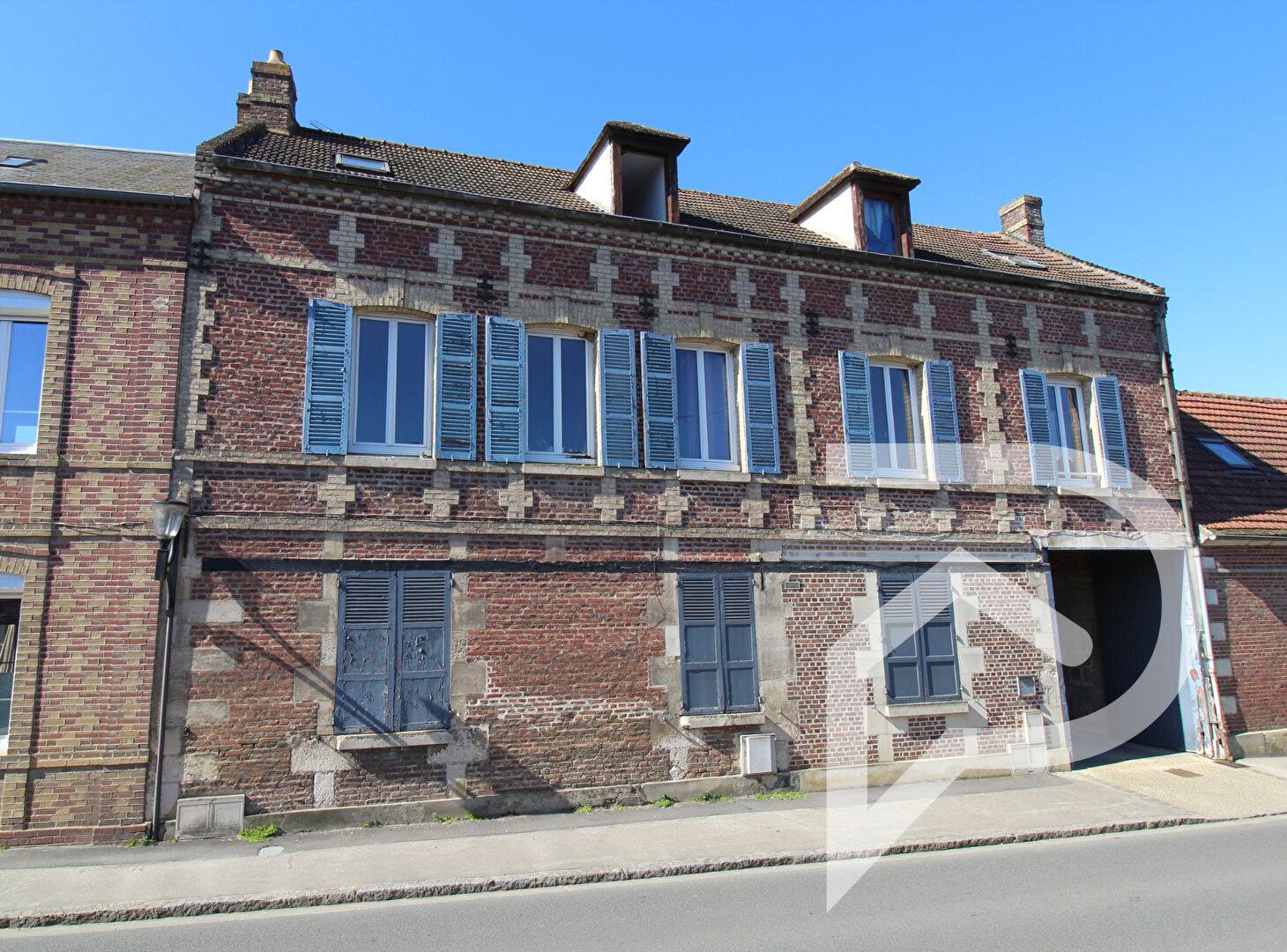 Photo Immeuble Longueil Sainte Marie 304 m2 image 2/6