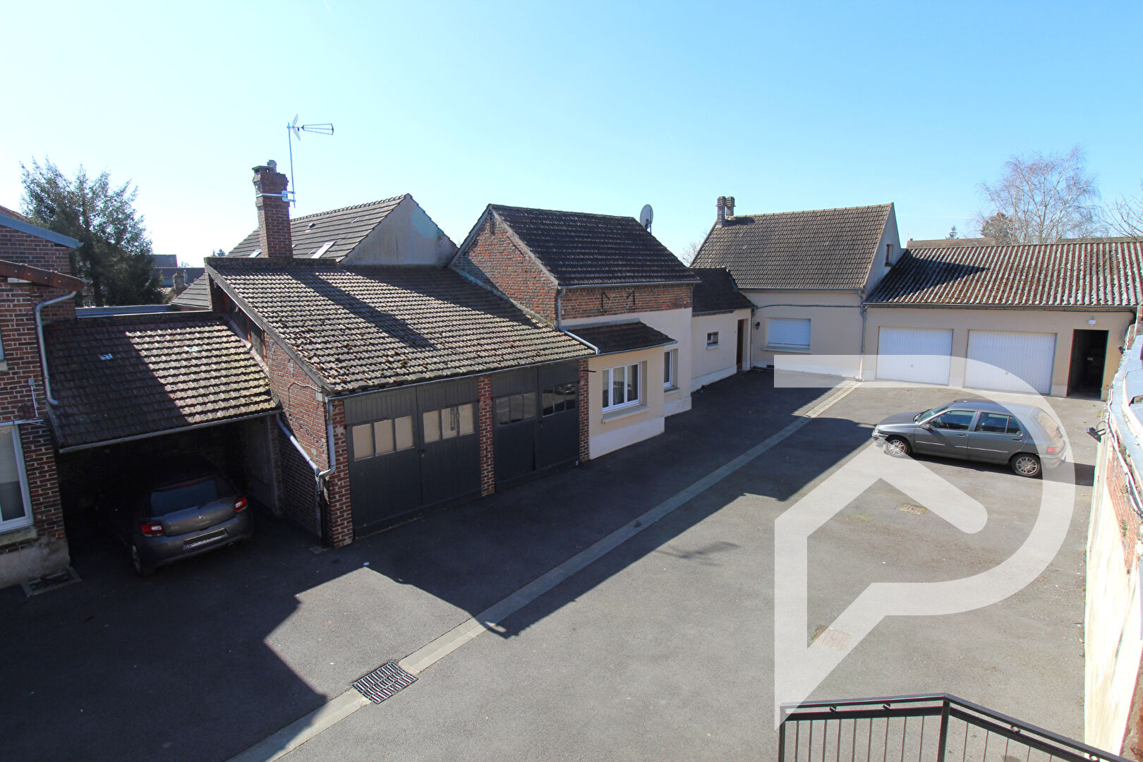 Photo Immeuble Longueil Sainte Marie 304 m2 image 3/6