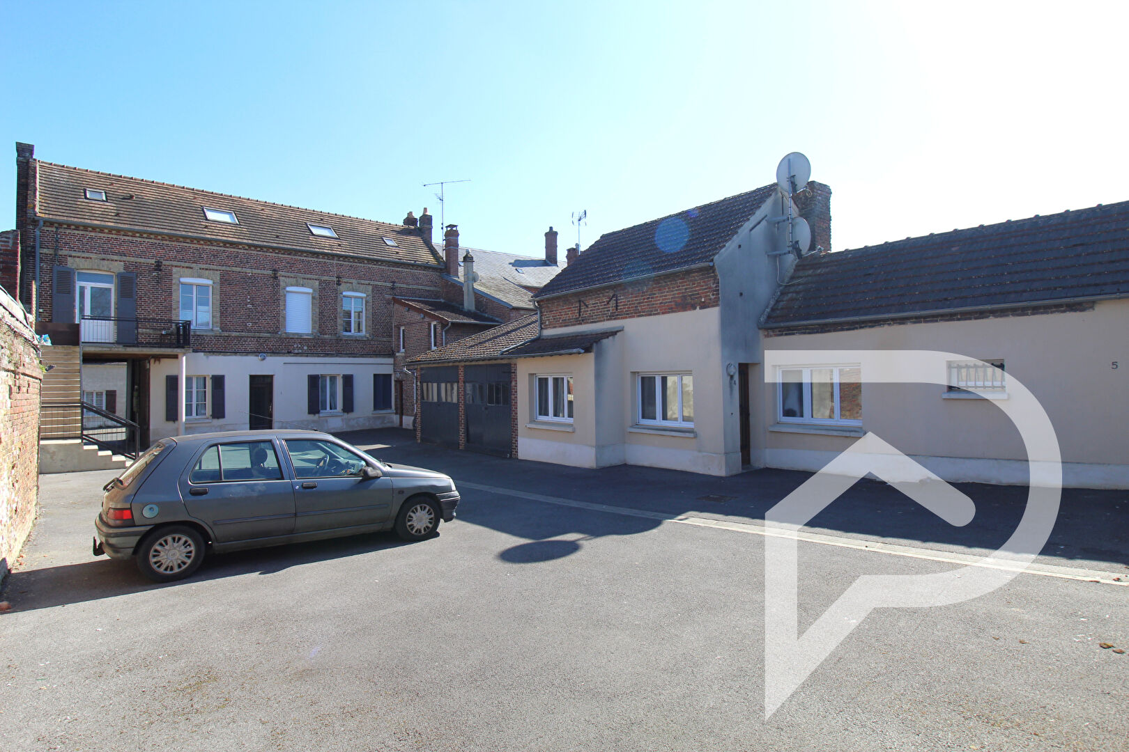 Photo Immeuble Longueil Sainte Marie 304 m2 image 6/6